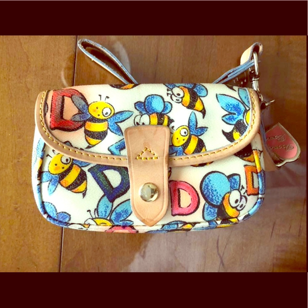 Dooney & Bourke bee wristlet